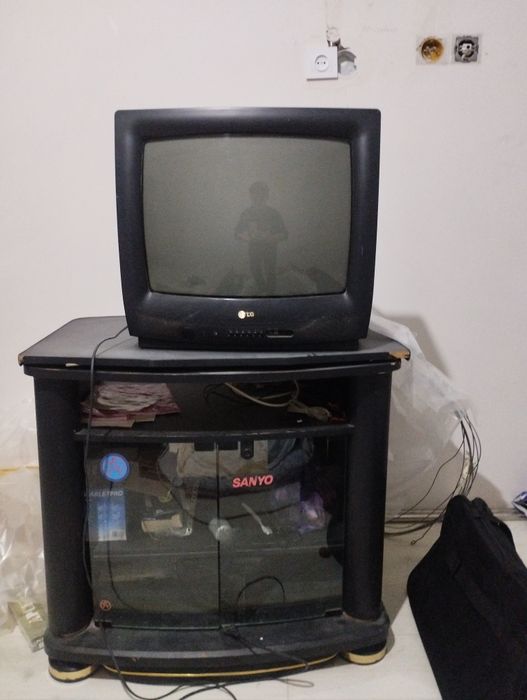 Продается телевизор LG