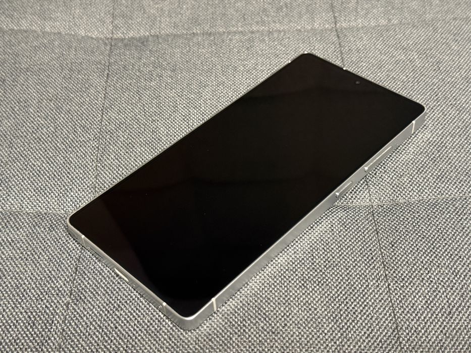 Samsung S25 Ultra / WhiteSilver / 256 Gb / Impecabil