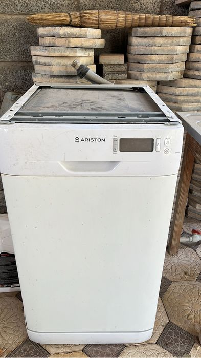 Ariston LD44, посудомоечная машина