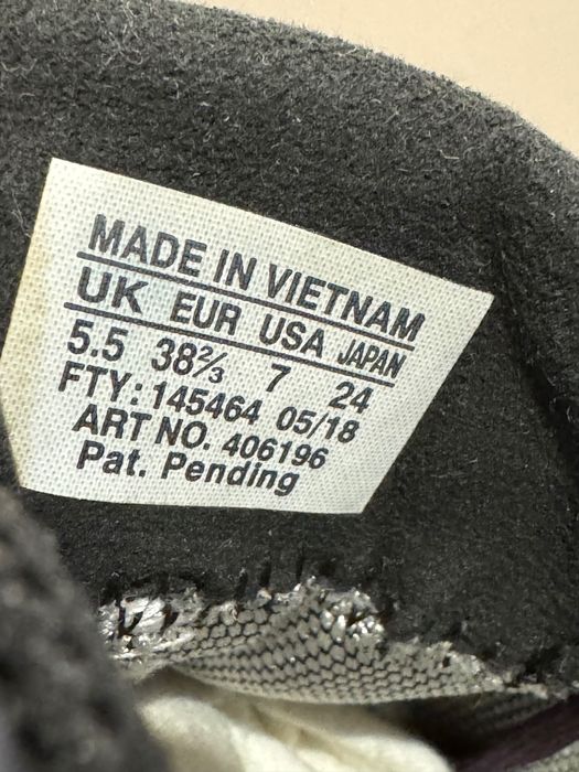 Salomon  WOMEN'S OUTLINE Gore Tex.