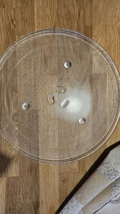 Чиния за микровълнова фурна