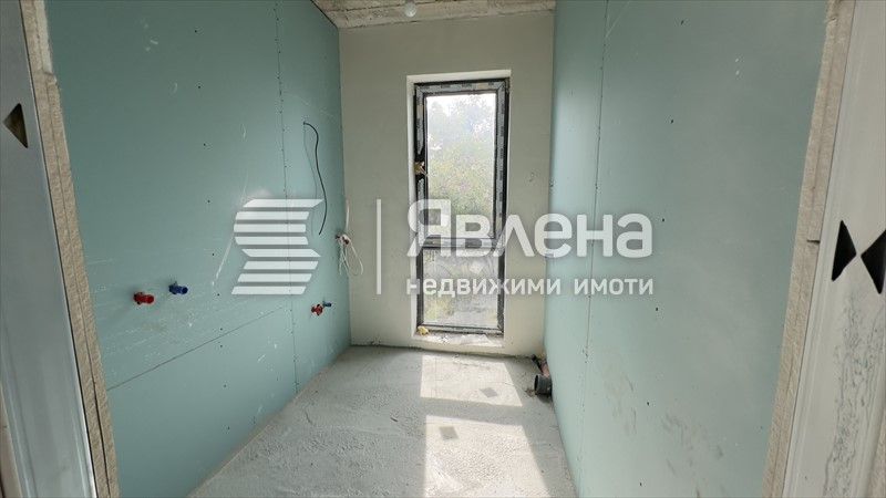 Тристаен апартамент
