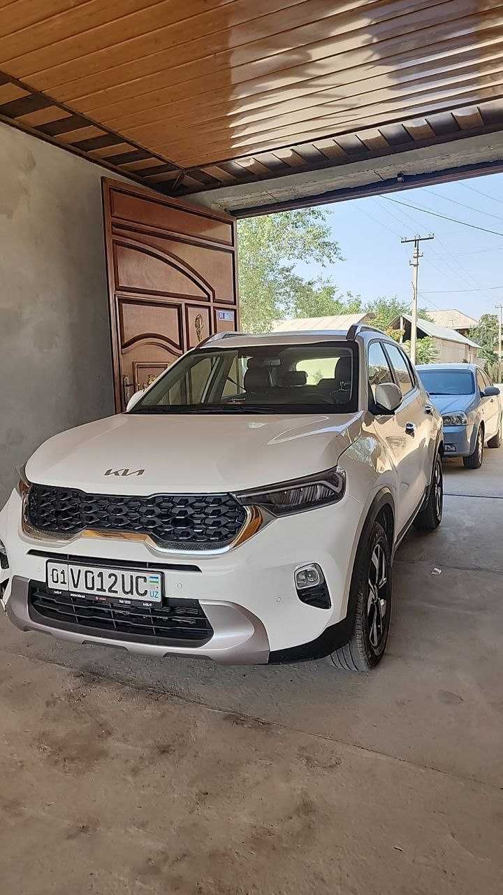 KIA SONET срочно