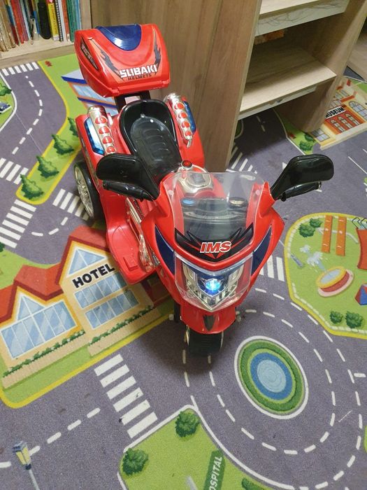 Детски акумулаторен мотор