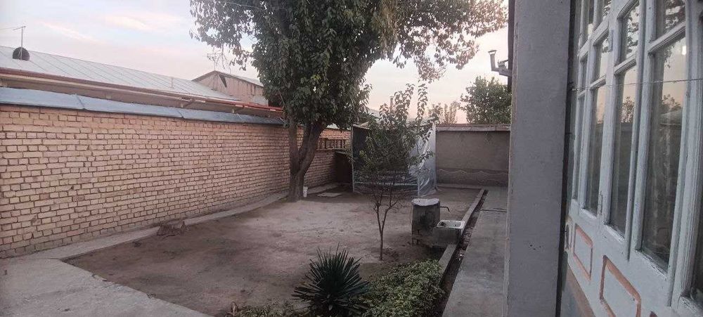 Hovli sotiladi 4.2 sotix