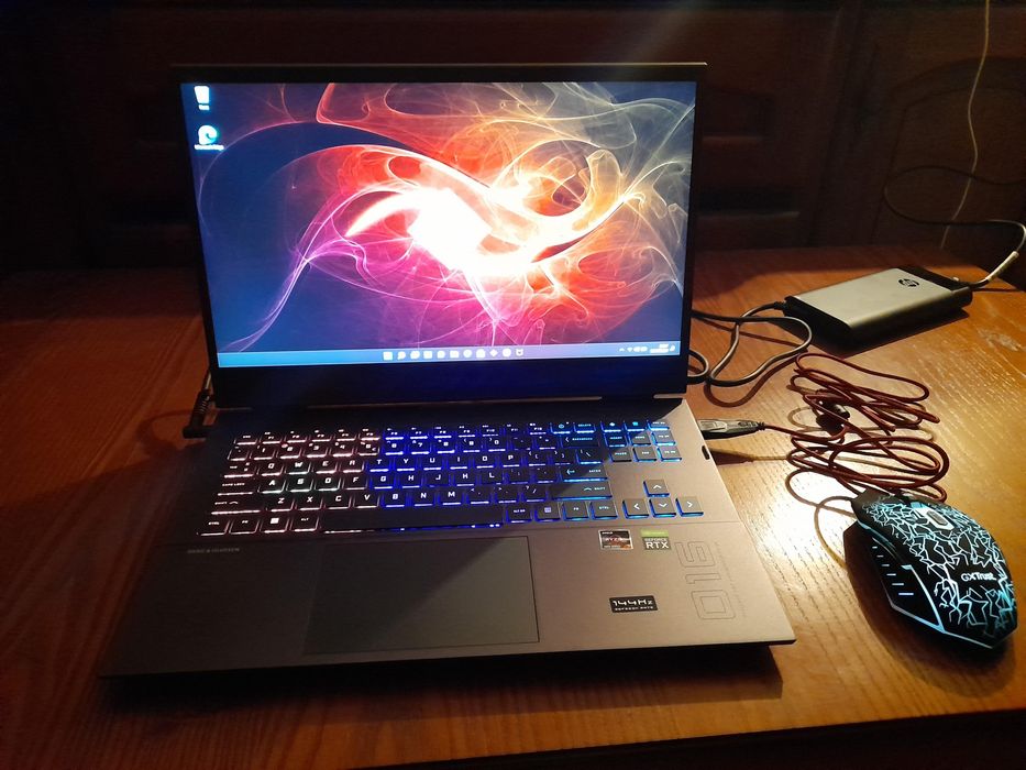 Vand/schimb laptop gaming HP Omen 32 GB RAM 1.25 TB nVidia RTX 4060