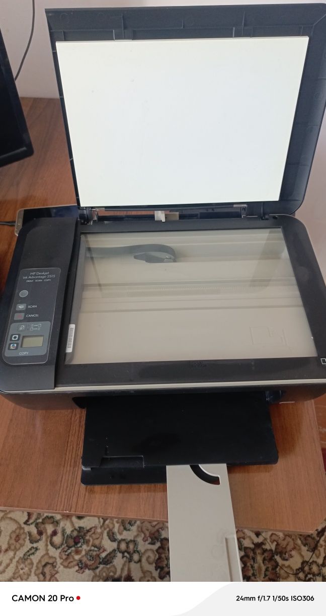 hp deskjet 2515.