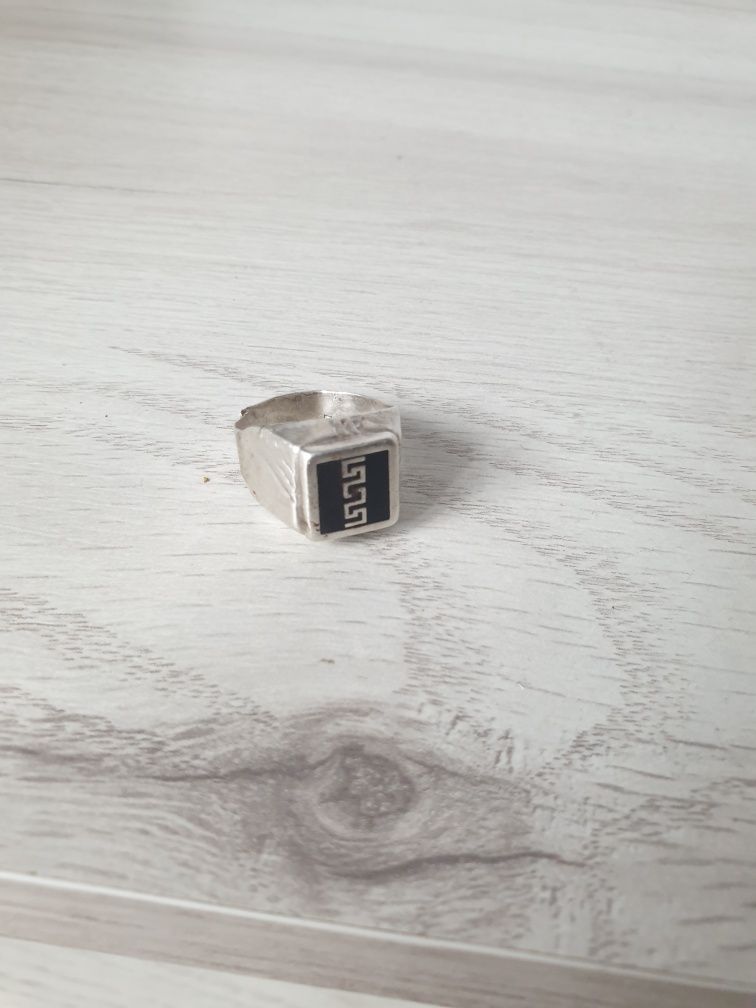 Inel argint bărbătesc 925 vechi cu email negru și model grecesc