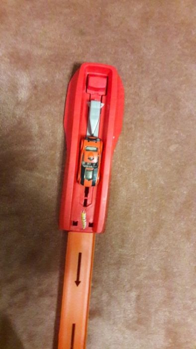 Писта за колички Хотуйлс