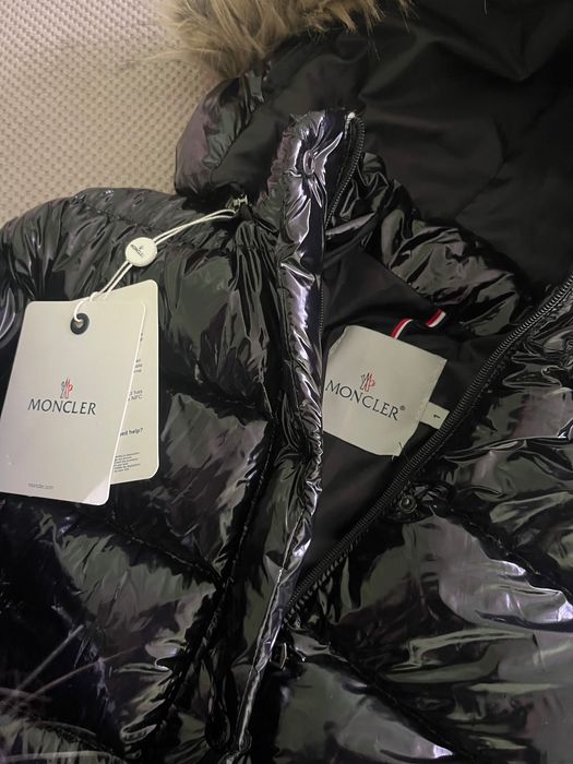 Дамско яке МОНКЛЕР