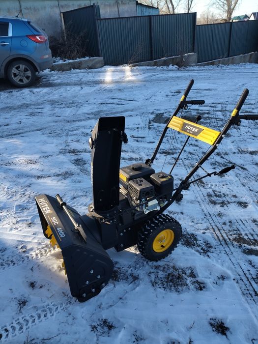 Снегоуборщик Huter