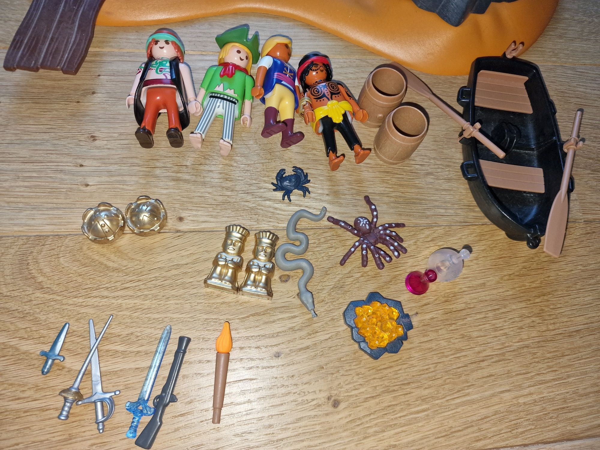 Playmobil огромен пиратски остров