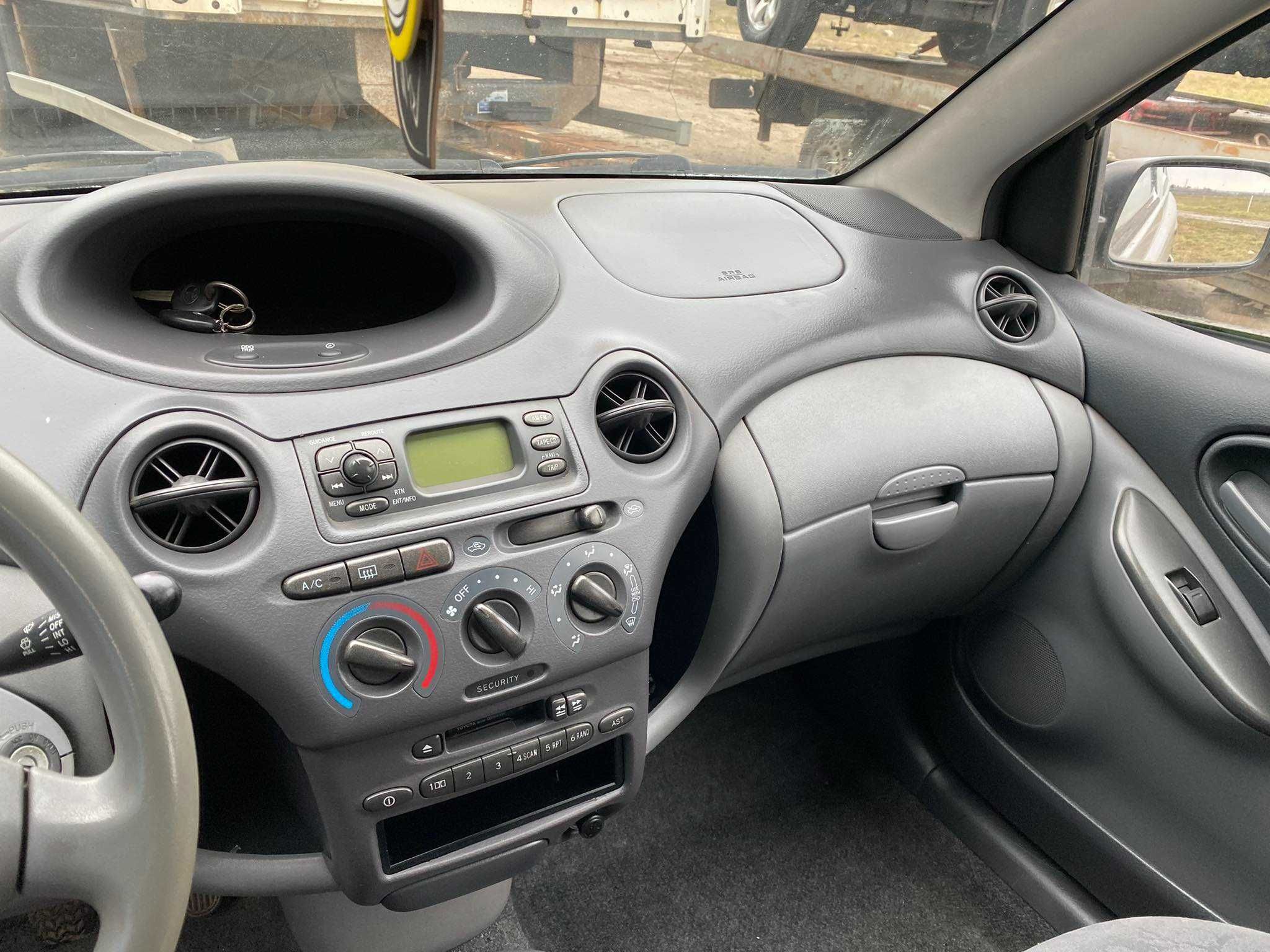toyota yaris 1.0 vvti на части тойота ярия 1.0 ввти