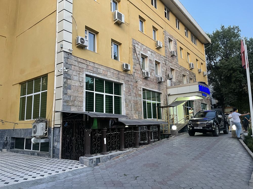 Нежилое помещение 1-я линия / Noturar uchun joy 250 m2.   1-chi qator