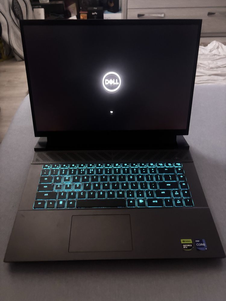 Laptop gaming DELL i9 13900HX Rtx 4070 32 RAM 240hz
