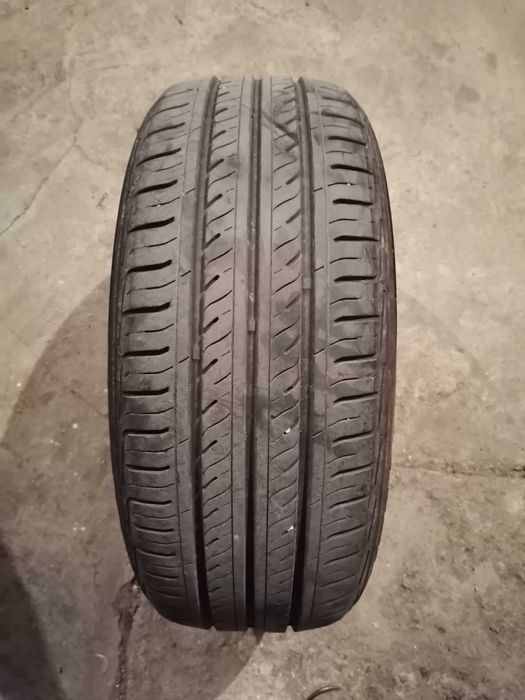 Продавам 1 брой летна гума 205.55.16 дот 2020 Goodyear