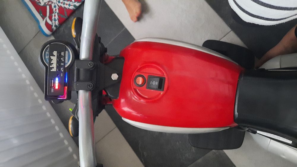 Motocicleta electrica copii