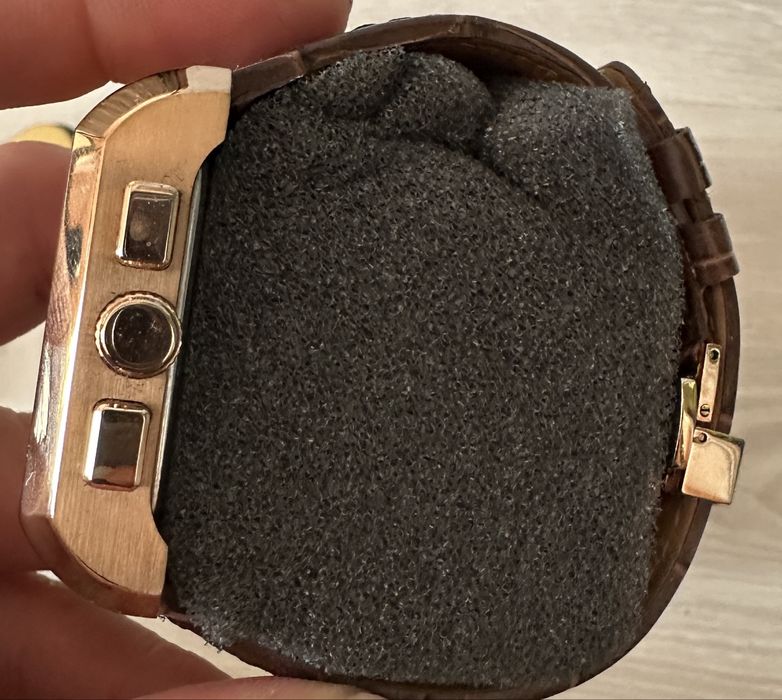 Продавам часовник POLO & RACQUET CLUB