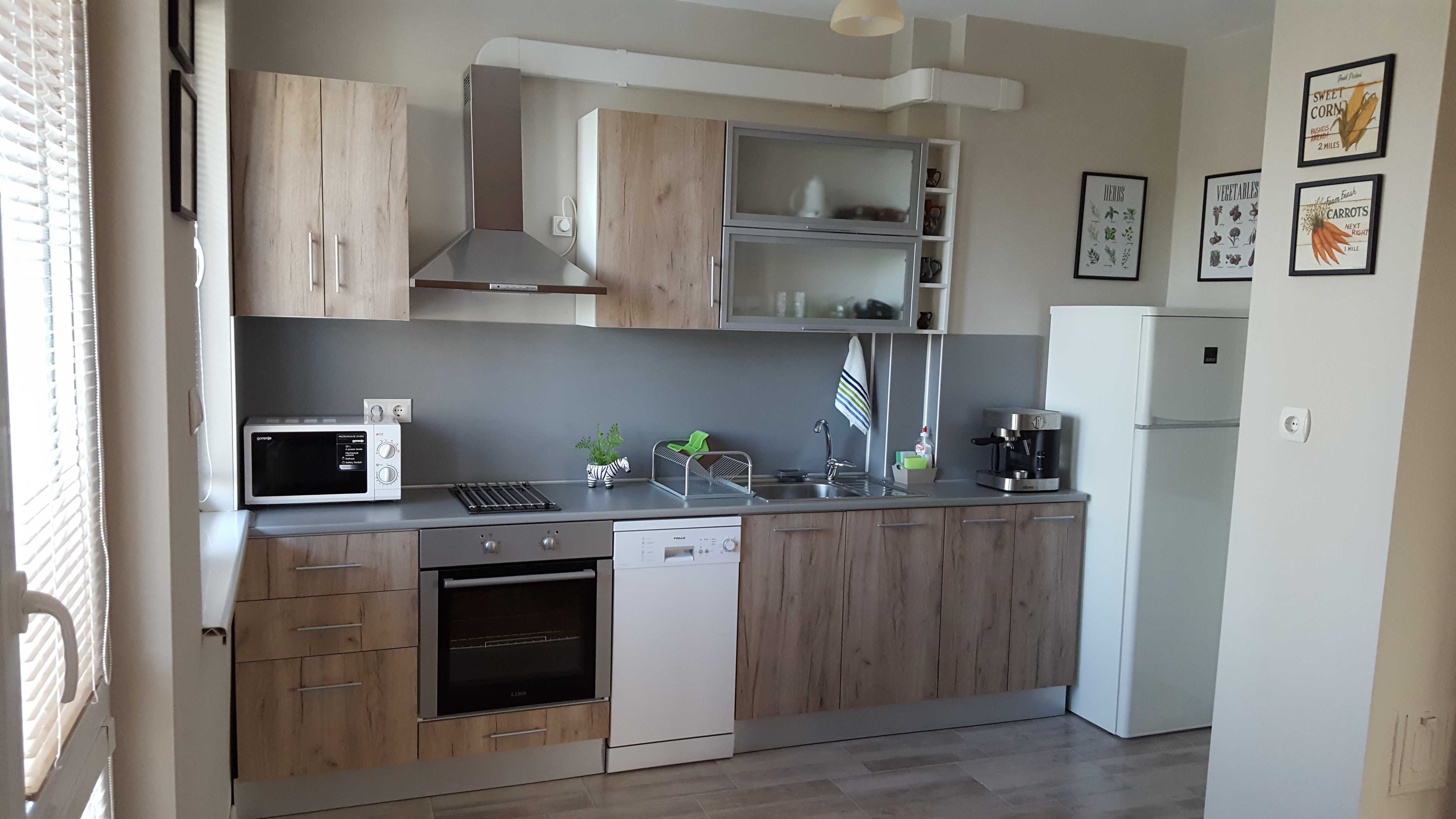 Варна ТОП център 110м2 капацитет 6 човека
