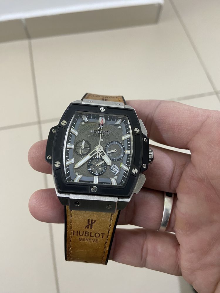 Продам свой часы Hublot..