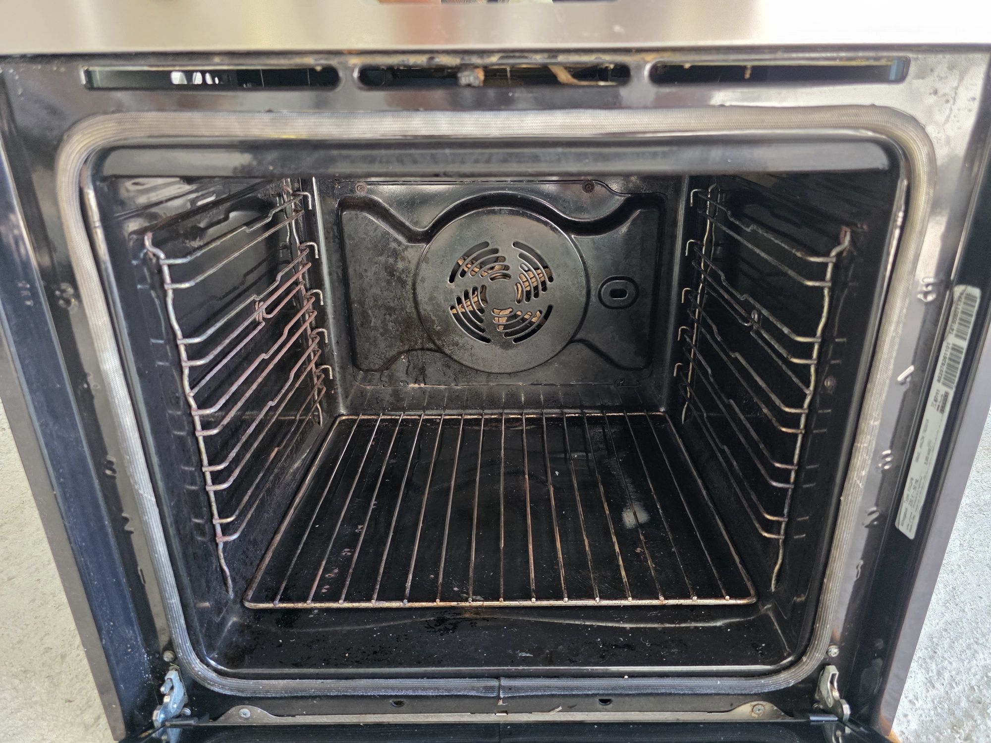 Фурна Whirlpool AKZM7820IX (с 6th Sense)