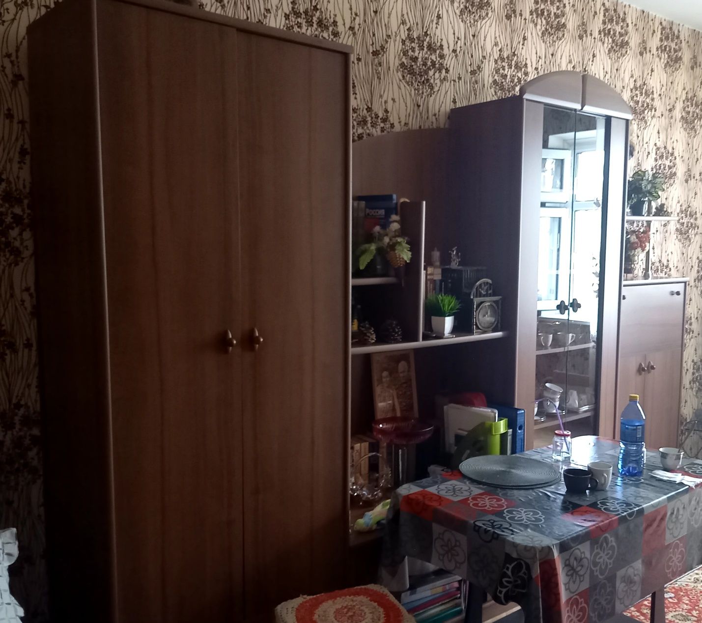 Срочно продаётся стенка горка в связи с переездом