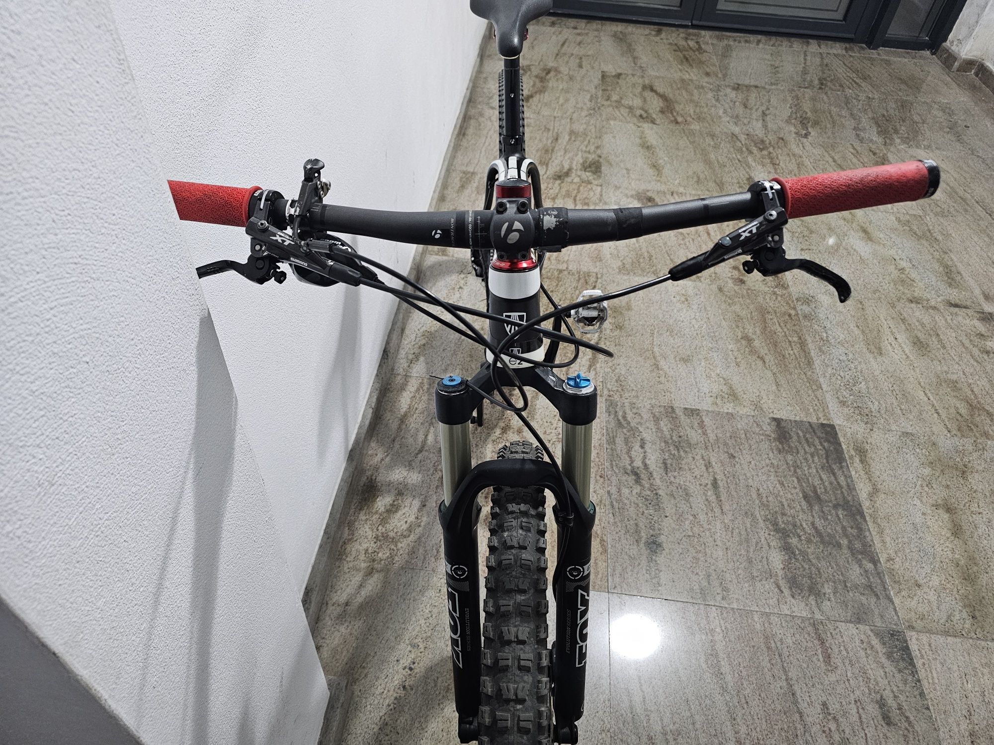 Bicicleta TREK Superfly 9.7 carbon roti 29" furca fox