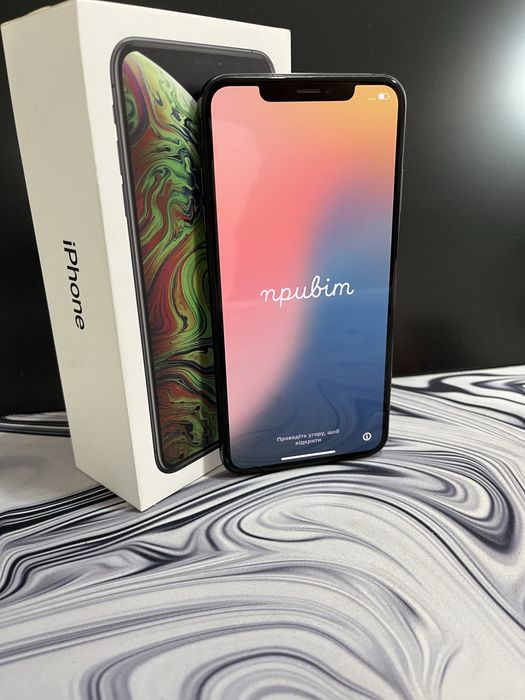 Продам Iphone XS Max