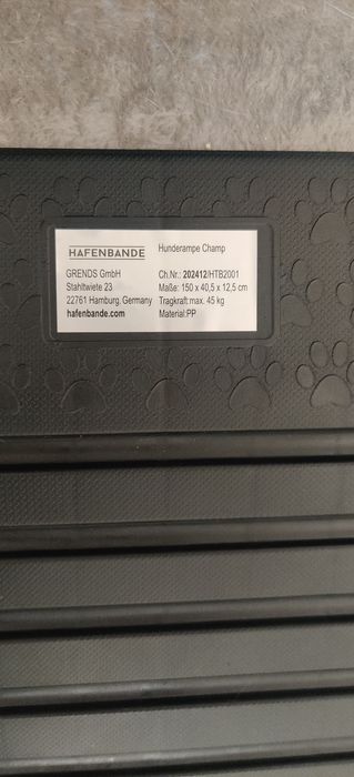 Vând rampa de plastic pentru câini