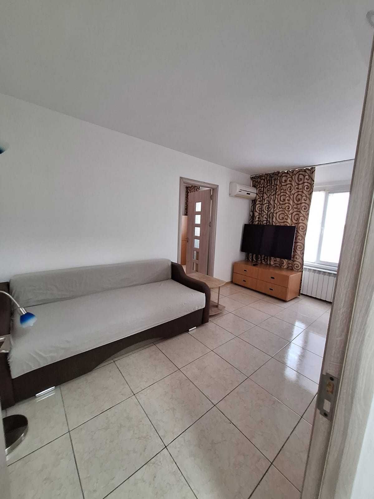 Apartament cu doua camere nedecomandate, în suprafață de 31 mp.