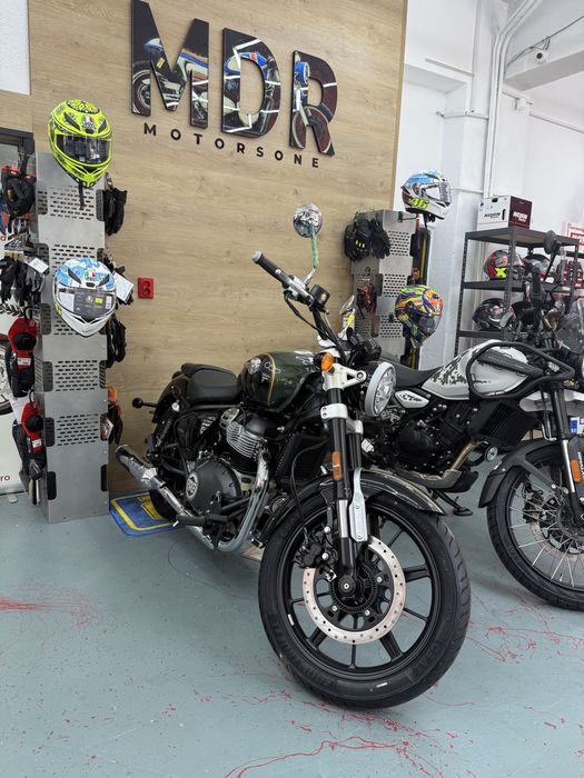 Royal Enfield Super Meteor 650 -GARANTIE-