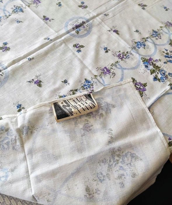 Fata de masa 138/138 cm