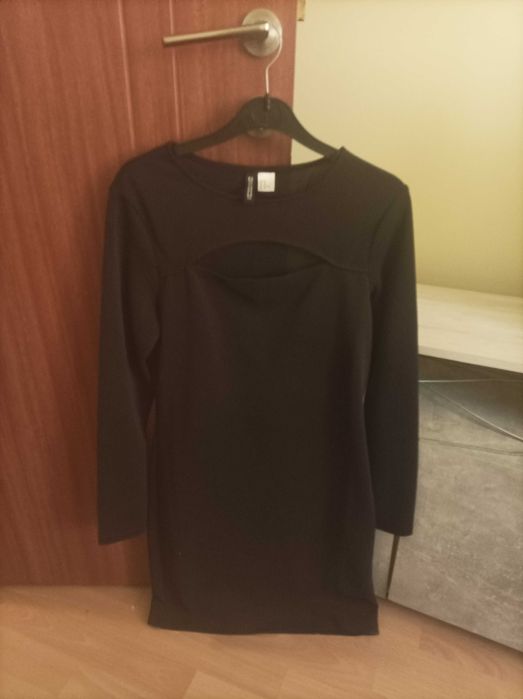 Официална нежна черна рокля