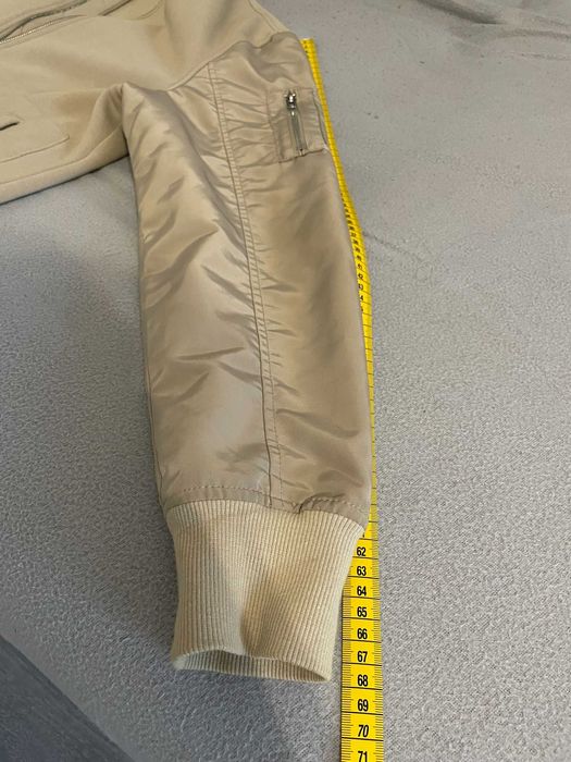 Vand geaca H&M bomber crem