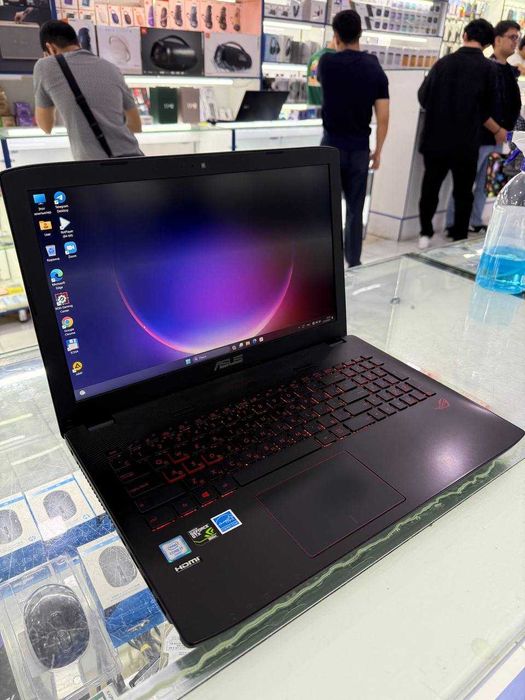 ASUS ROG RAM 16 GB ROM 1T intel Core i7