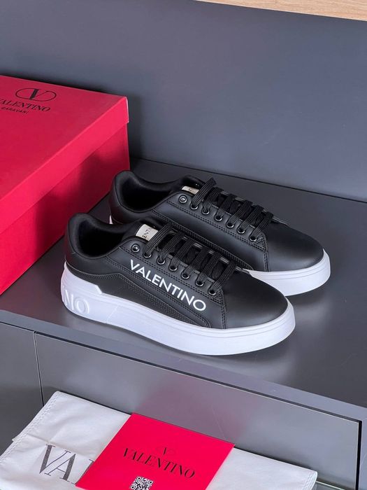 Adidași bărbați model nou