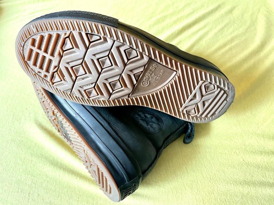 Vând Sneachers Converse damă, piele naturală, negre, mărimea 35