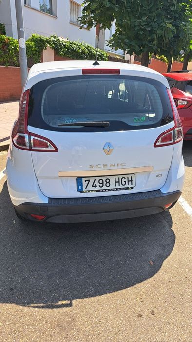 Рено сценик 3,1.5 dci, 202 000км евро 5Ав перфектно състояние