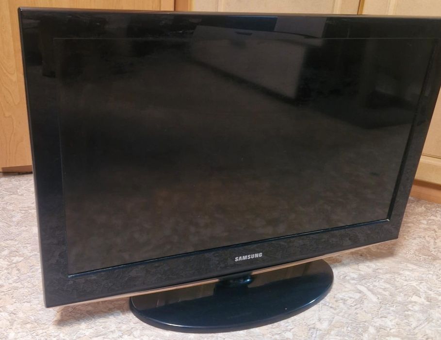 Продам телевизор не смарт