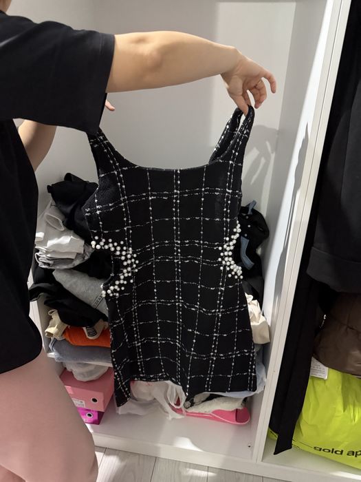 Вещи для девушек и девочек