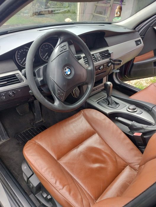 Vând sau schimb BMW