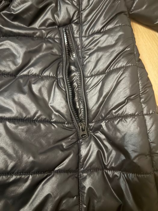 Vând geaca CK stare foarte bună