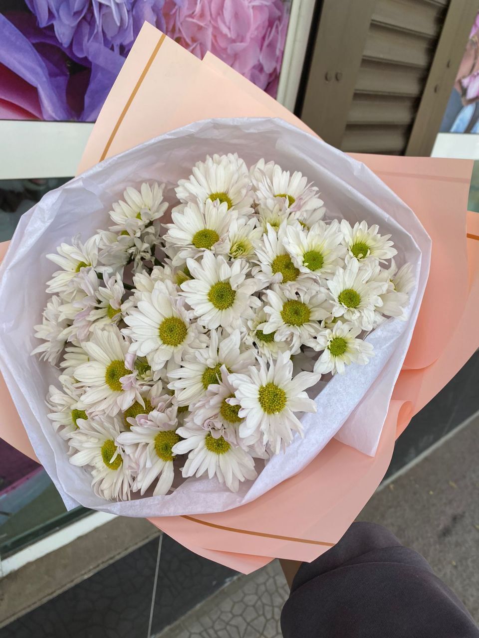 Доставка цветы Караганда розы Хризантемы ромашки альстромерии гипсофил