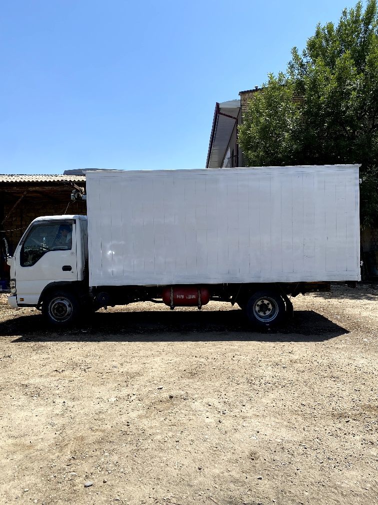 2009 Isuzu gurzavoy