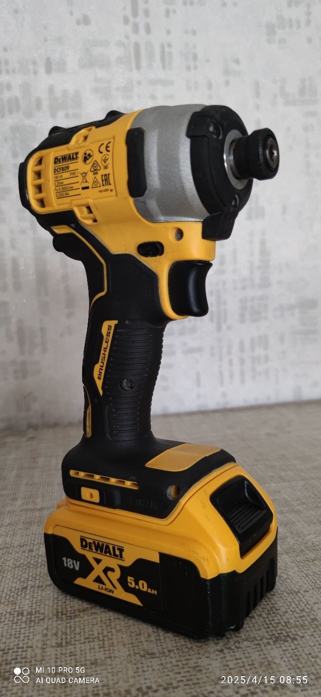 DEWALT.  ariginal.. evropaniki.