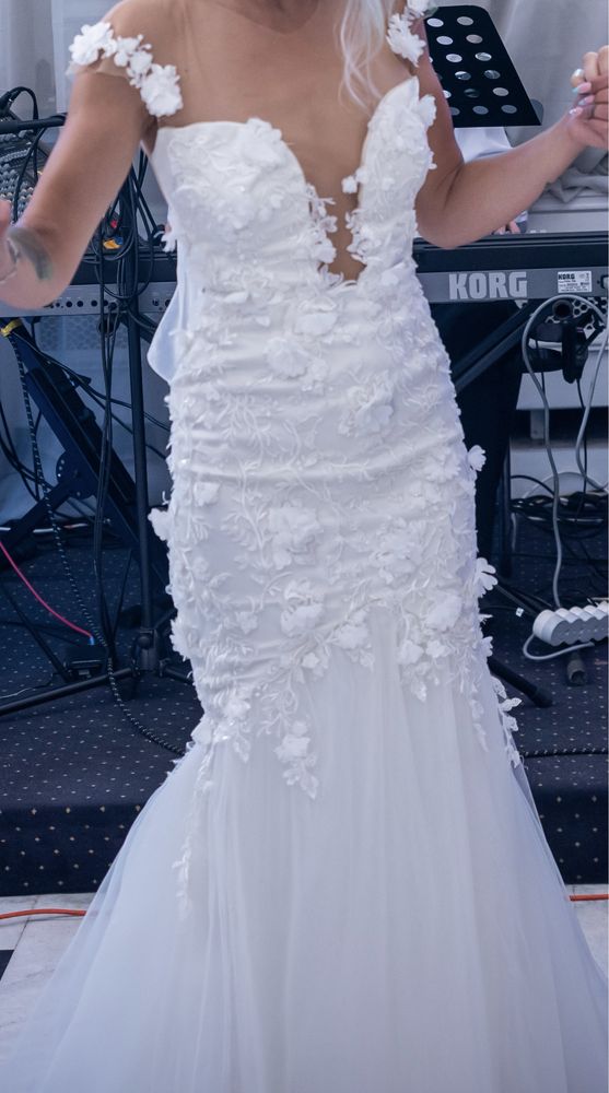 Vand rochie mireasa