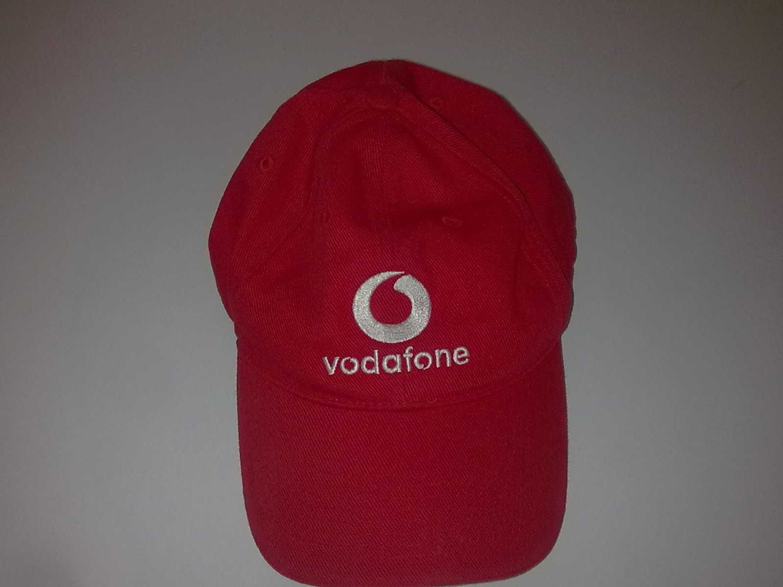 Продавам оригинална шапка Водафон.