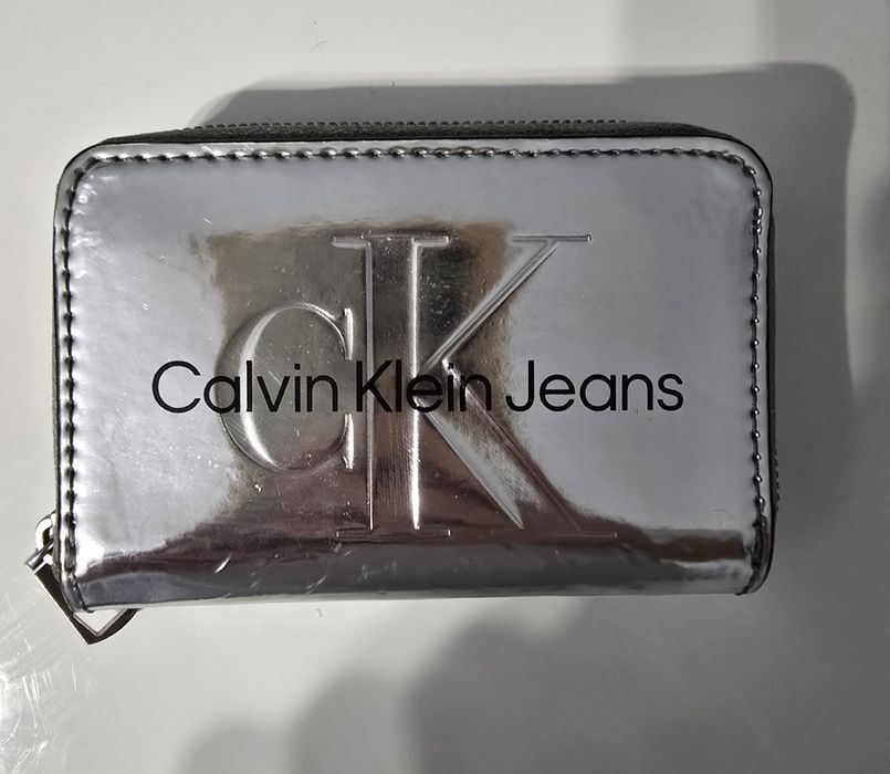 Дамско мини портмоне Саlvin Klein