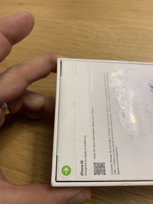 Iphone 16 white 128GB NOU liber de retea la cutie sigilat