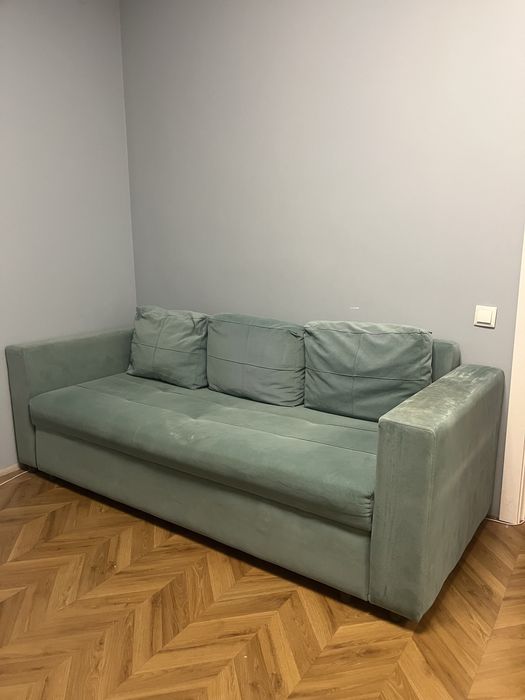 Диван раскладной зеленого цвета